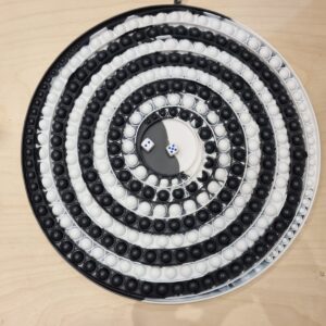 40cm  Round Fidget Pop Up Toy Black And White Color Puzzle Game